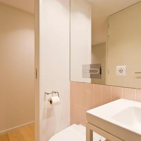 Ateneu Boutique Townhouse Bolhao شقة